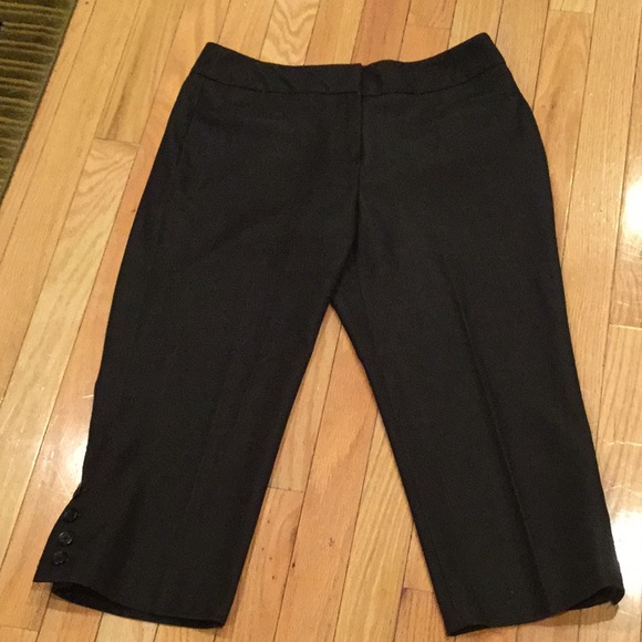 New Directions charcoal Capri dress pants.4P. - Picture 1 of 5